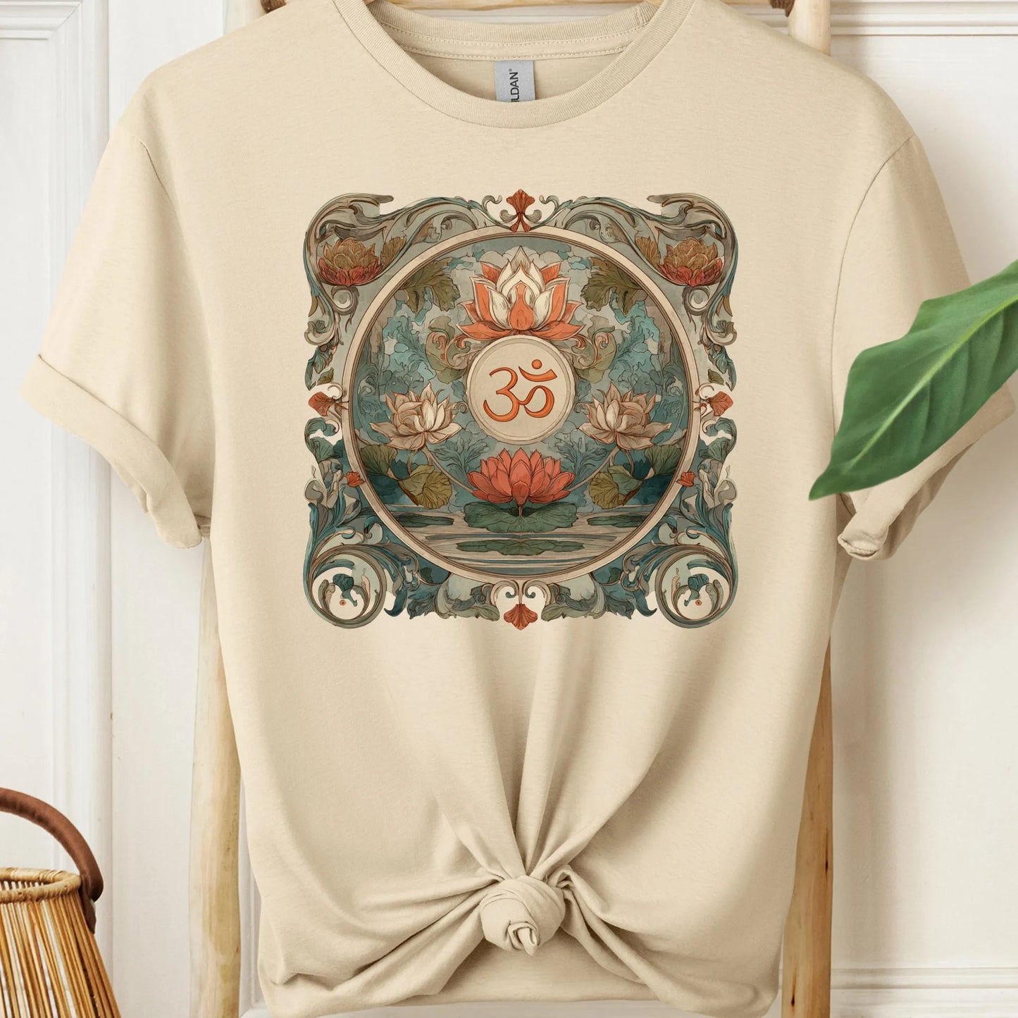Om Nouveau T-Shirt!
