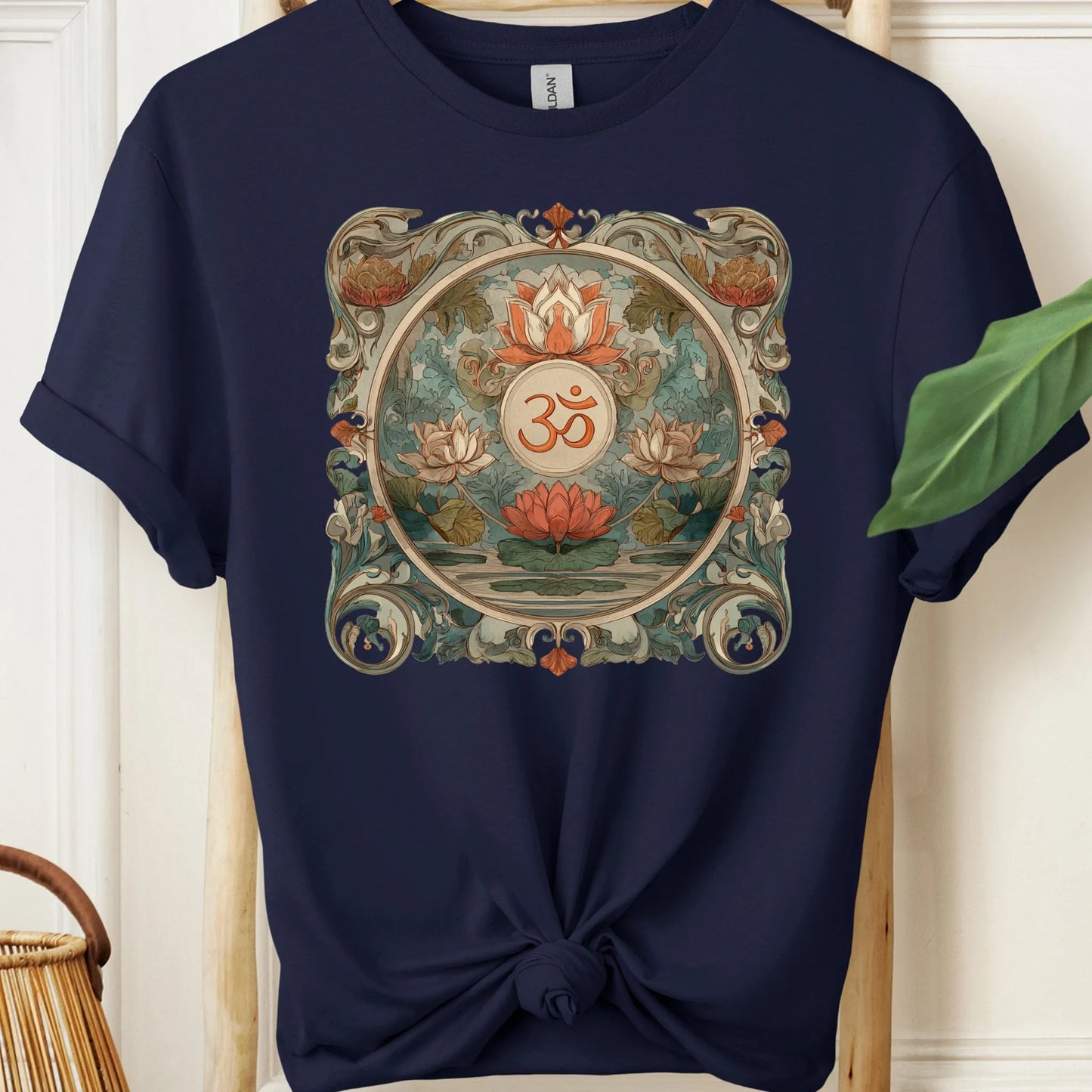 Om Nouveau T-Shirt!